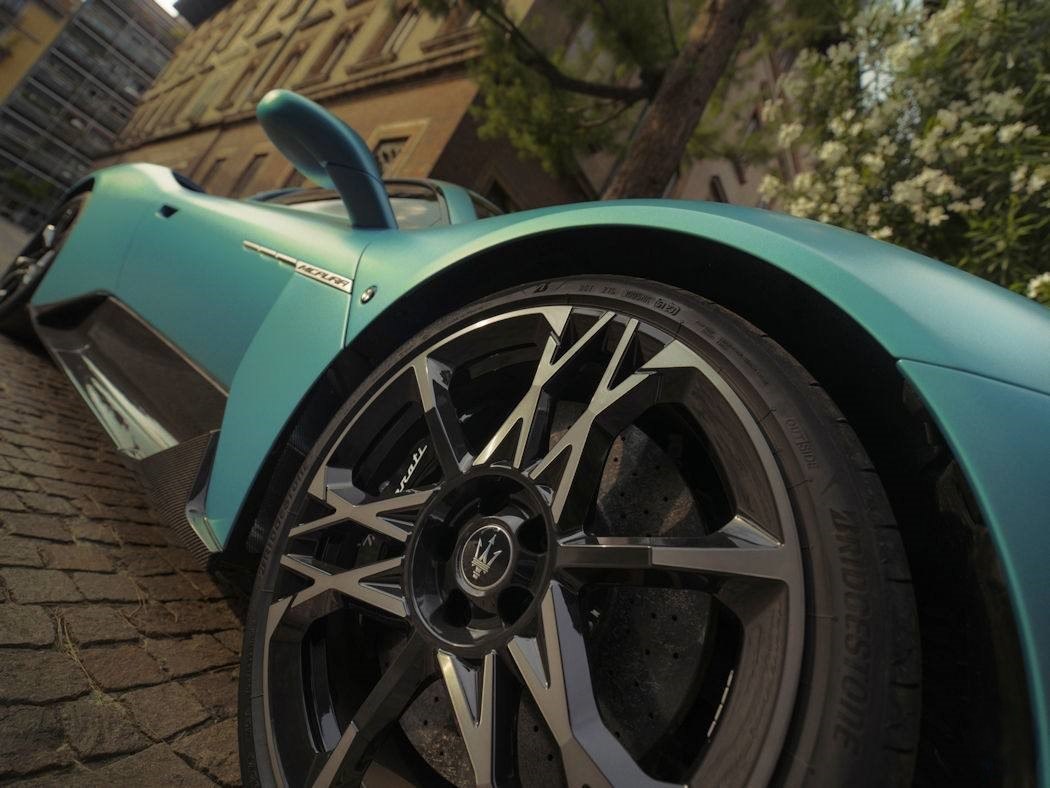 Bridgestone продолжает сотрудничество с Maserati в области производства шин для MCPura