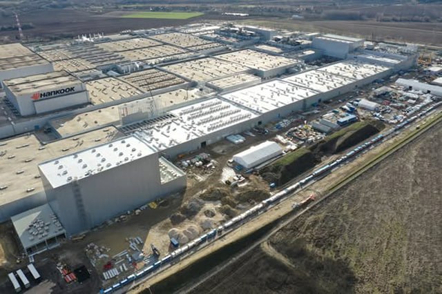 ЕС выделил 72 млн. евро на проект по производству грузовых шин Hankook в Венгрии