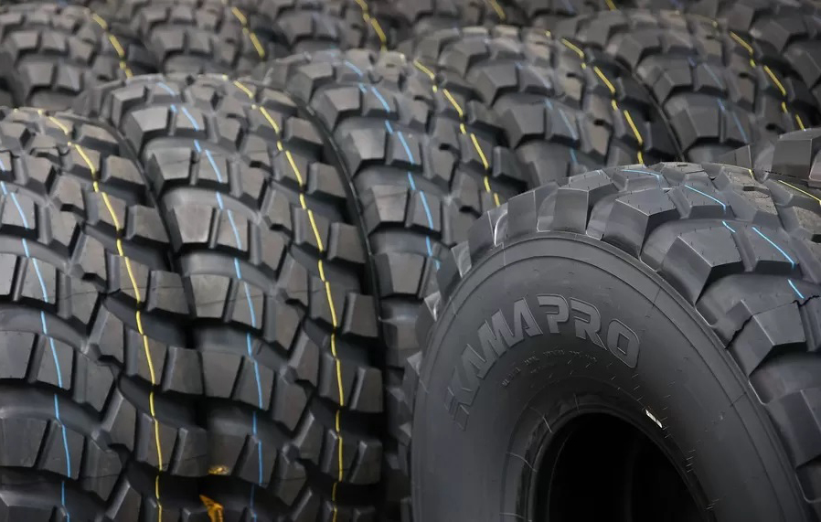 В Kama Tyres отметили день рождения первой нижнекамской шины для грузовых автомобилей